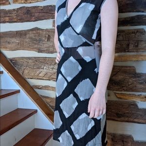 Vivienne Tam Knee-Length Sheer V-Neck Dress